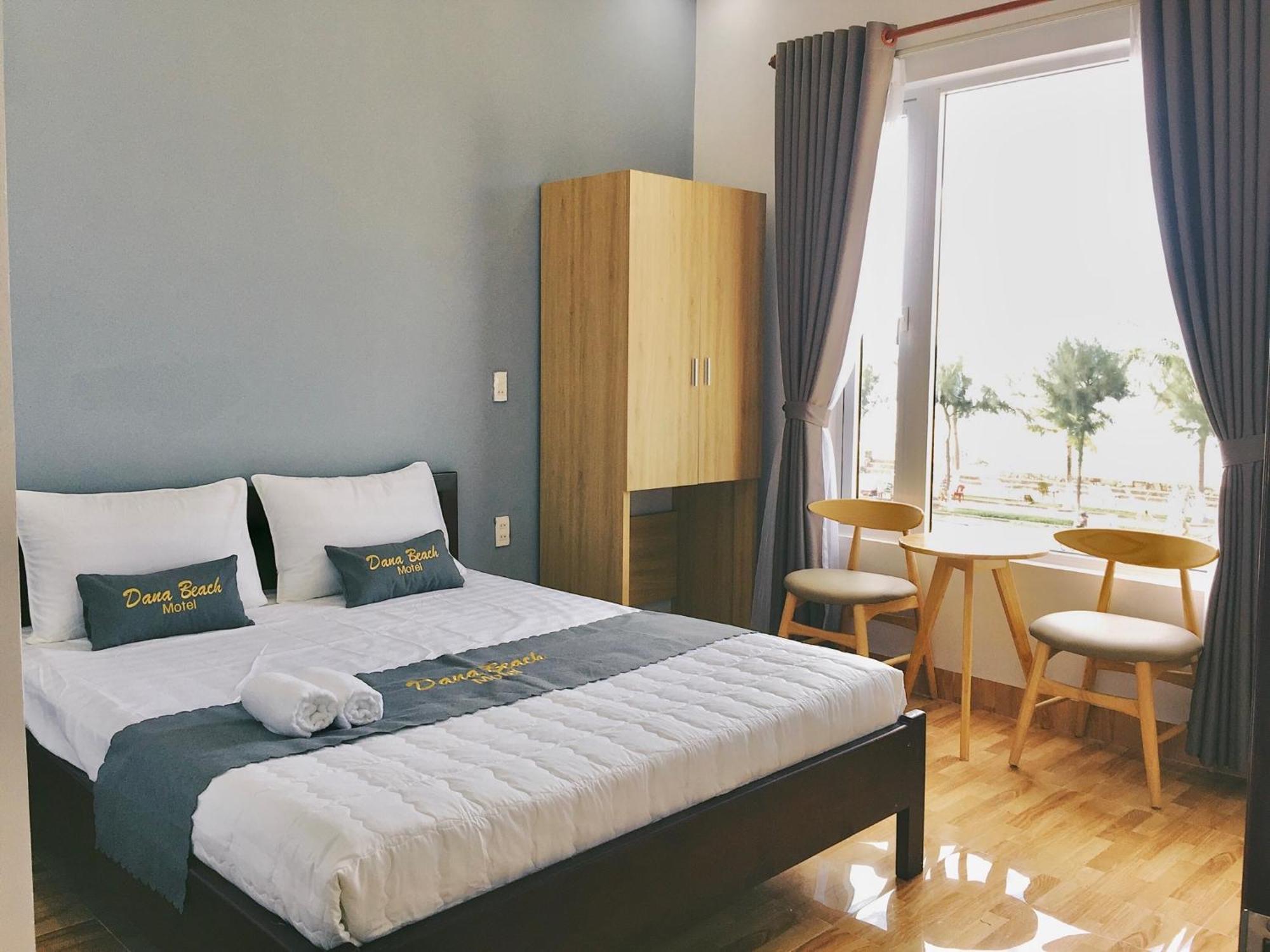 Dana Beach Motel Da Nang Exterior photo